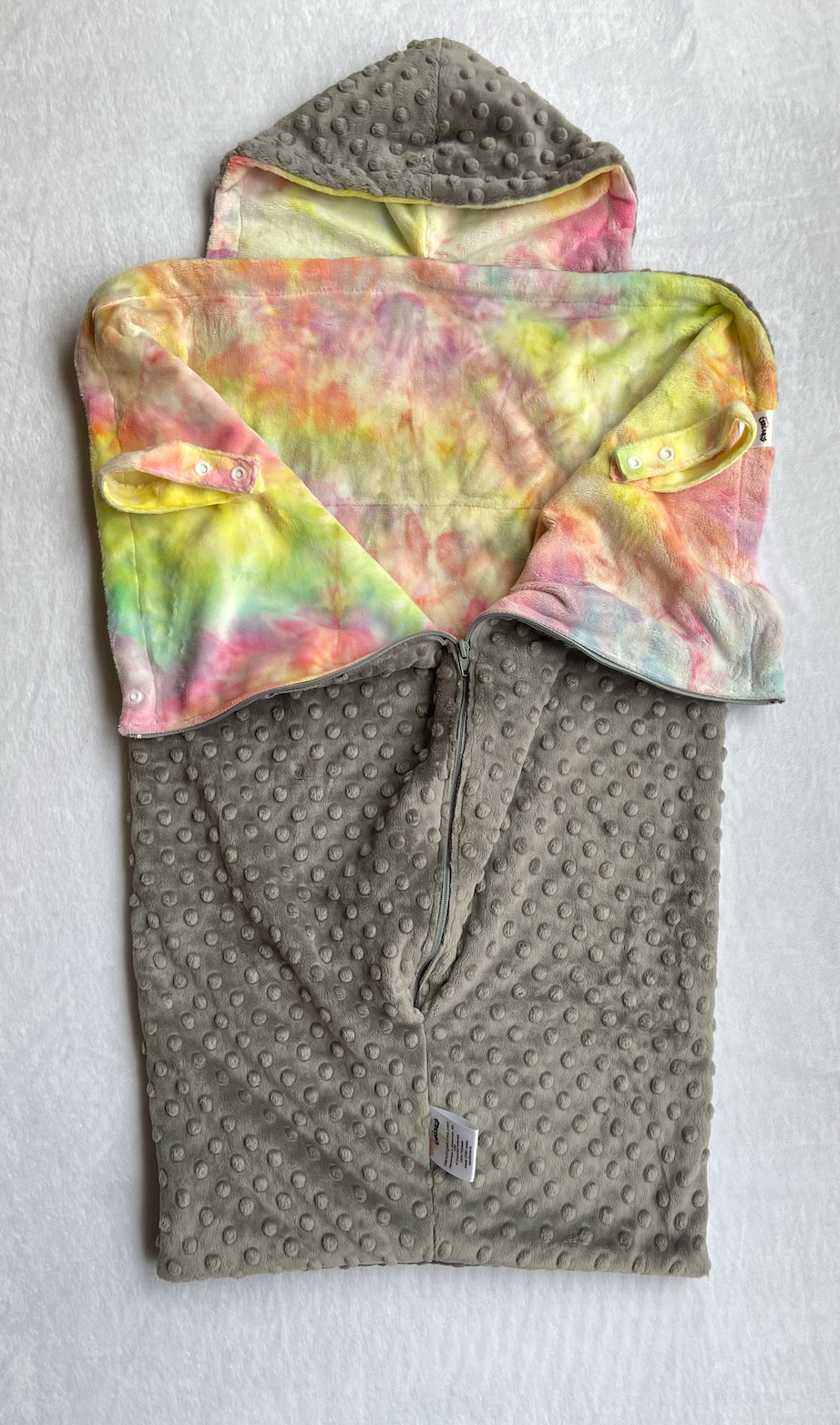 Grey dot with tie dye